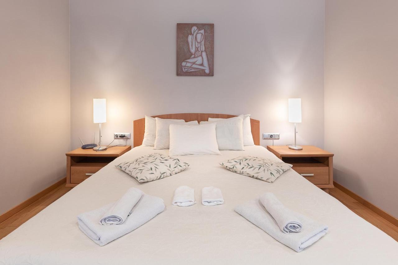Room In Bb - Valensija - Suite For Two In Nice Hotel Jūrkalne Dış mekan fotoğraf