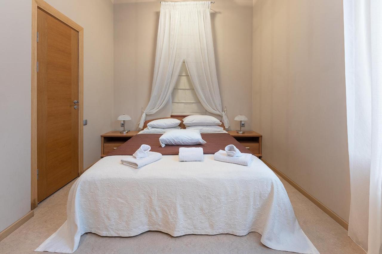 Room In Bb - Valensija - Suite For Two In Nice Hotel Jūrkalne Dış mekan fotoğraf